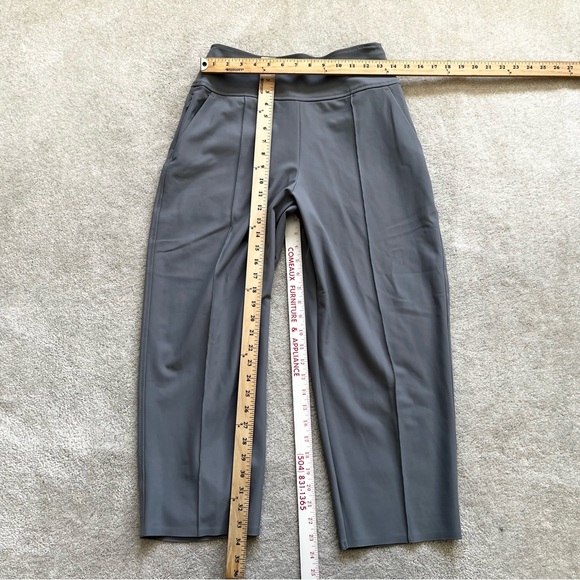 ATHLETA Stellar Wide Crop Pant Sizes 6 and 4 Trendy Stylish Active Athletic - Picture 15 of 15